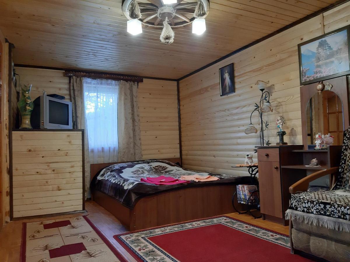 Дерев'Яний Будинок З Банею Oriv Exterior foto